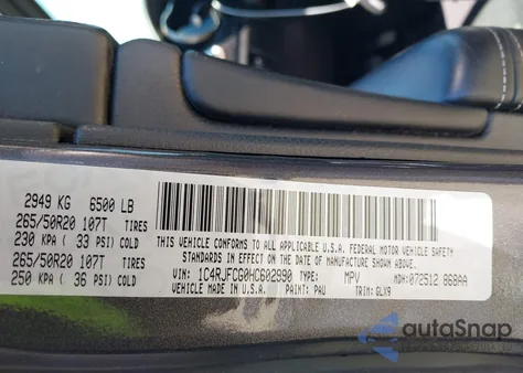 2017 Jeep Grand Cherokee Overland 4X4 из США, поврежденный, VIN 1C4RJFCG0HC602990